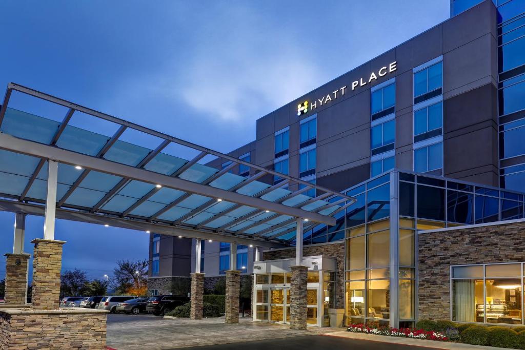 Hyatt Place San Antonio North Stone Oak - image 5