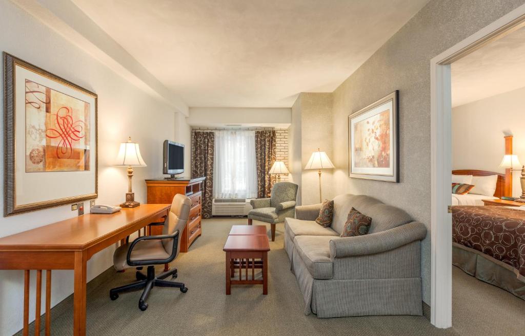 Staybridge Suites San Antonio Airport an IHG Hotel - image 4