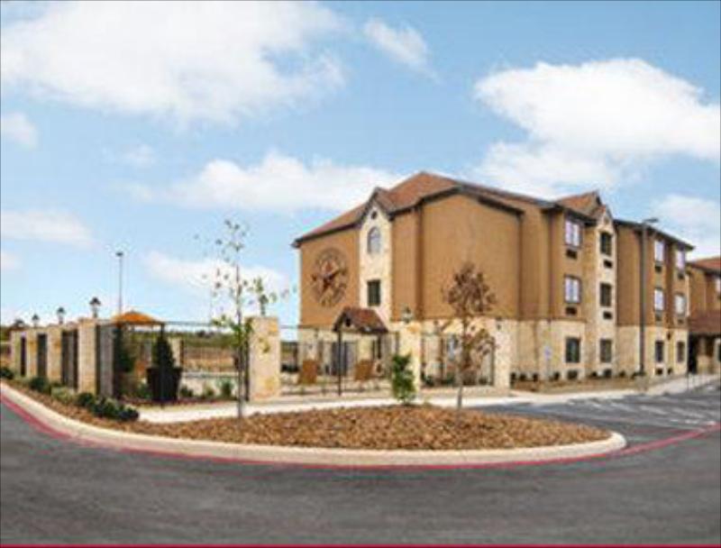 Microtel Inn & Suites by Wyndham San Antonio by SeaWorld - main image