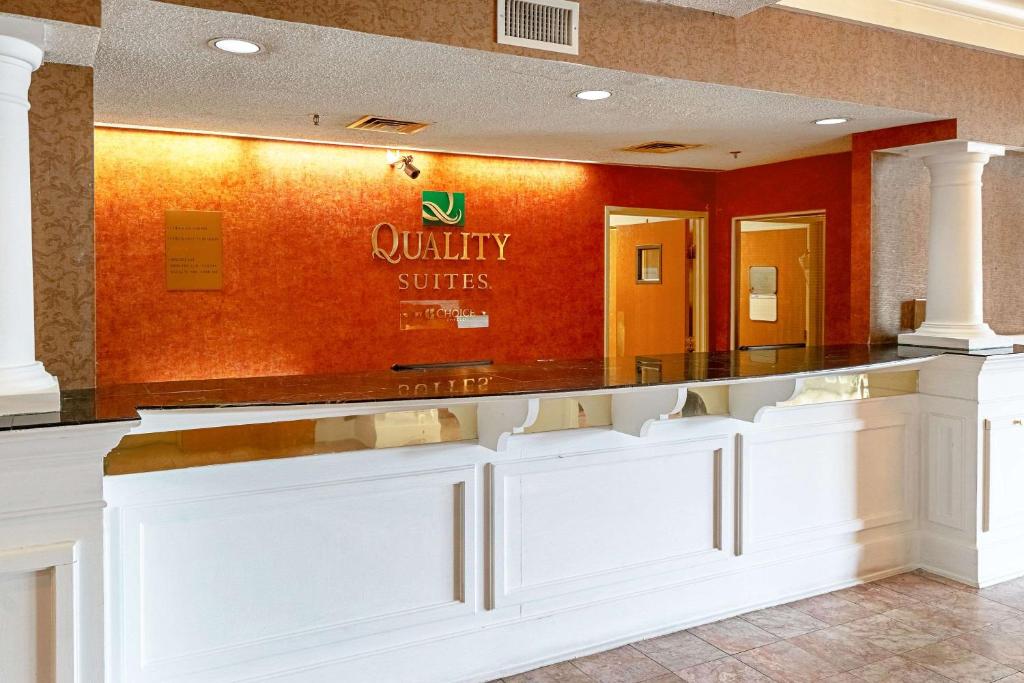 Quality Suites - image 4