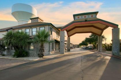 Econo Lodge Near Lackland Air Force Base-SeaWorld - image 3