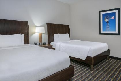 Hilton Garden Inn San Antonio/Rim Pass Drive - image 5