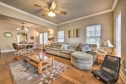 Pet-Friendly Home with Patio - 3 Mi to River Walk! - image 4