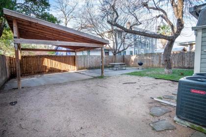 Cozy Downtown 2BA/1BA Historic House - Casa Verde - image 13