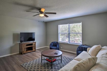 Spacious San Antonio Retreat - 9 Mi to USTA! - image 12