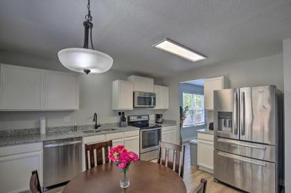 Spacious San Antonio Retreat - 9 Mi to USTA! - image 8