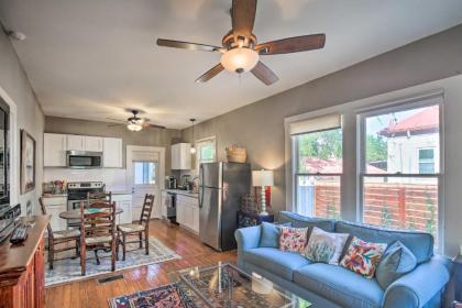 Charming Getaway Less Than 1 Mi to Dtwn and River Walk! - image 3