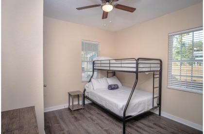 3BR2BA Remodeled House Near Downtown - image 17