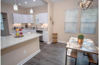 3BR2BA Remodeled House Near Downtown - image 9