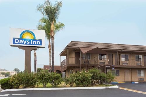 Days Inn by Wyndham in San Bernardino - main image