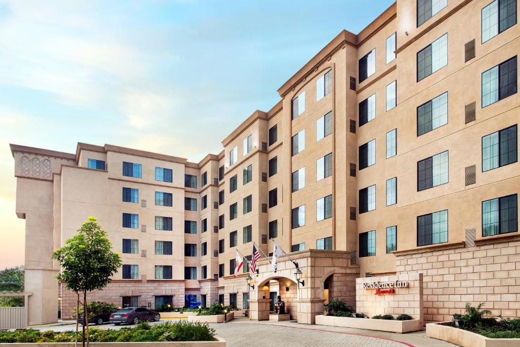 Residence Inn San Diego Del Mar - main image