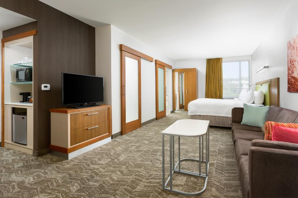 SpringHill Suites by Marriott San Diego Mission Valley - image 5