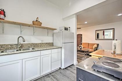 Sleek Studio with Grill - 1 Mi to Balboa Park! - image 5