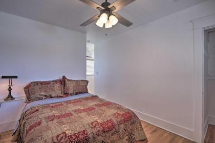 Charming Abode with Patio 5 Minutes to Balboa Park! - image 4