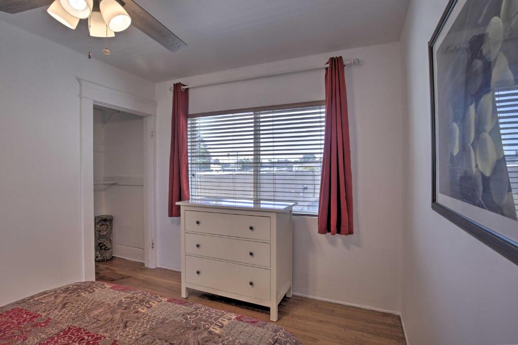 Charming Abode with Patio 5 Minutes to Balboa Park! - image 6