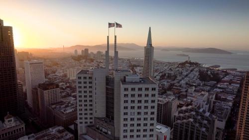 Four Seasons Hotel San Francisco at Embarcadero - image 4