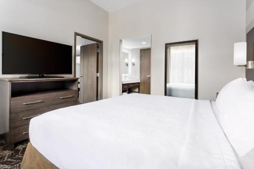 Homewood Suites By Hilton San Jose North - image 4