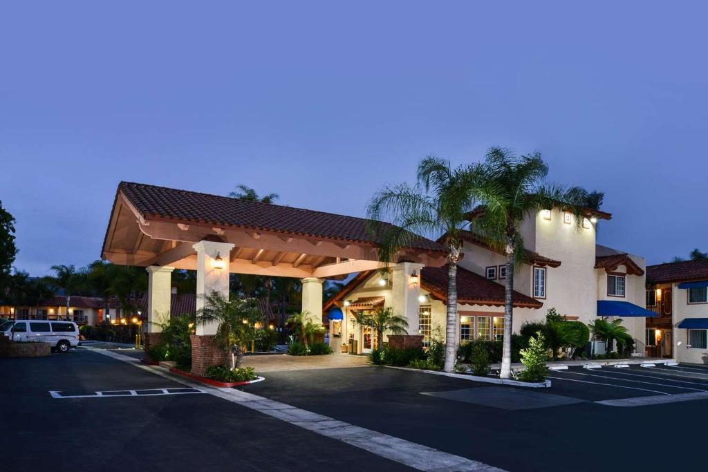 Best Western Capistrano Inn - image 4