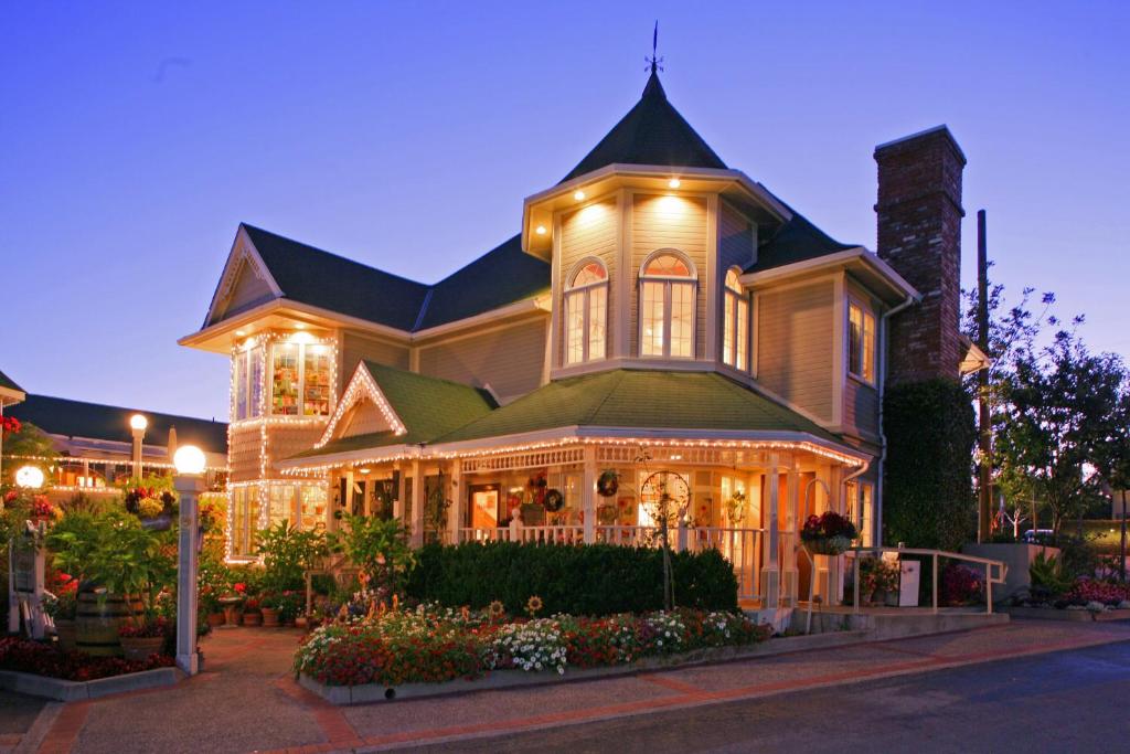 Apple Farm Inn - main image