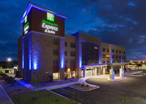 Holiday Inn Express & Suites - San Marcos South an IHG Hotel - main image