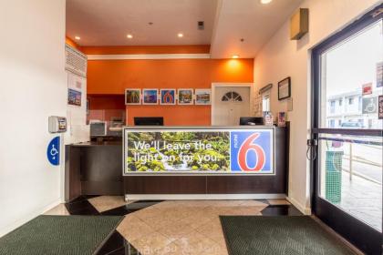 Motel 6 San Rafael - image 12