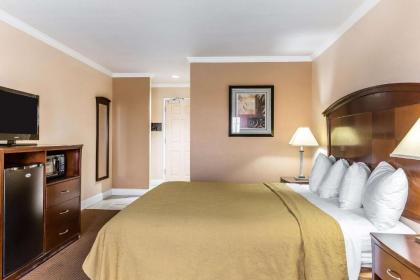 Quality Inn near Hearst Castle - image 10