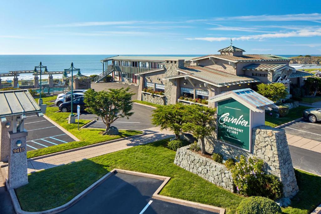 Cavalier Oceanfront Resort - main image