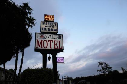 Valli Hi Motel - image 11