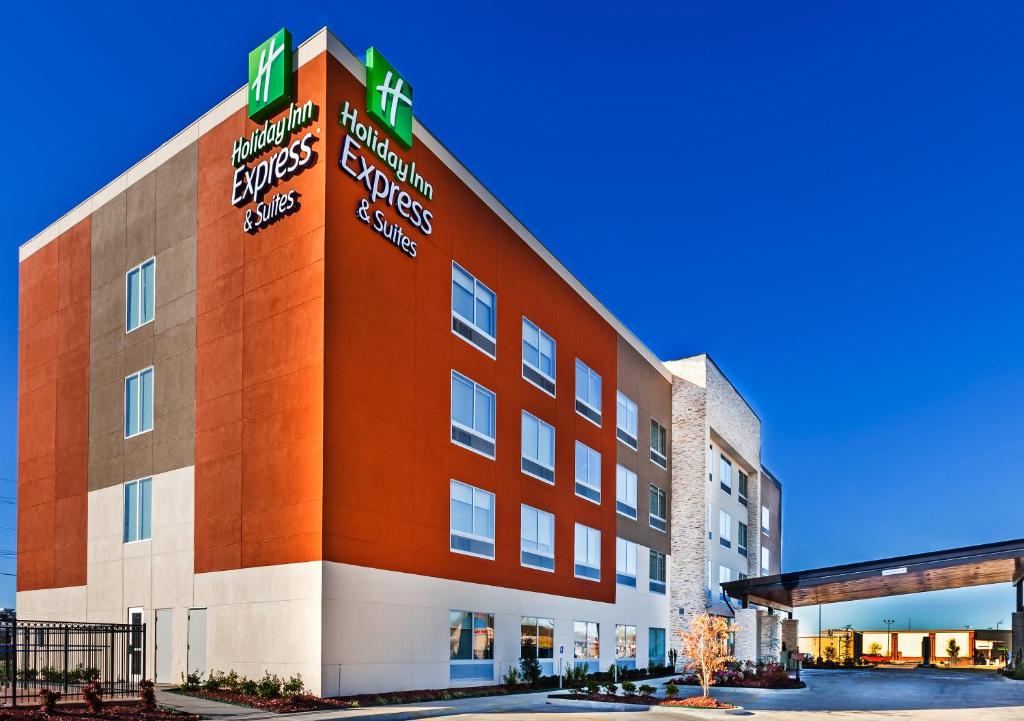 Holiday Inn Express and Suites Tulsa West / Sand Springs an IHG Hotel - main image