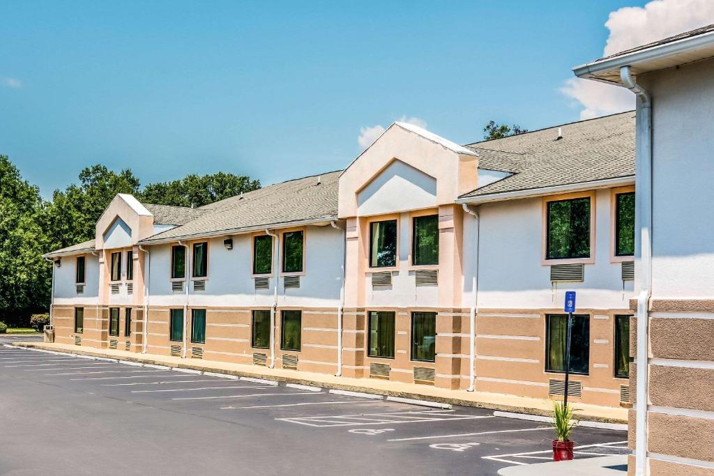 Quality Inn Sandersville - main image