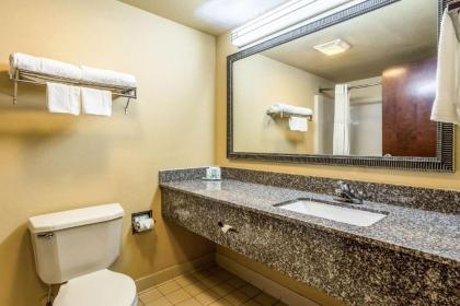 Quality Inn Sandersville - image 6