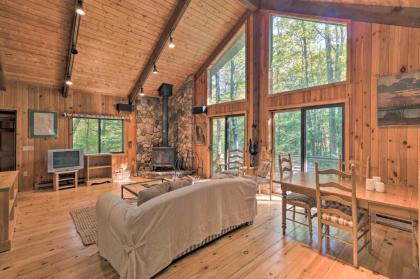 Cabin with 3 Acres Tennis and BBall Courts by 4 Ski Mtns - image 12