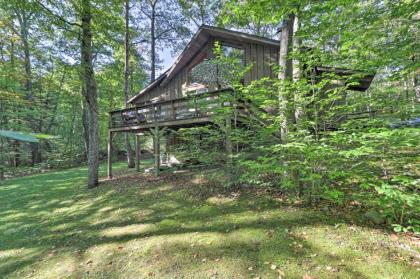 Cabin with 3 Acres Tennis and BBall Courts by 4 Ski Mtns - image 15