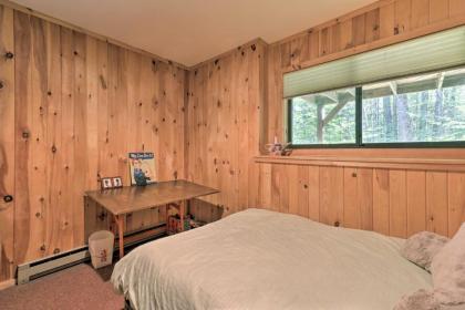 Cabin with 3 Acres Tennis and BBall Courts by 4 Ski Mtns - image 8