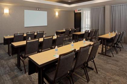 Courtyard by Marriott Richmond Airport - image 3