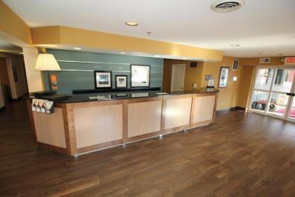 Hampton Inn Sandusky-Central - image 8