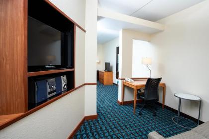 Fairfield Inn & Suites Sandusky - image 15