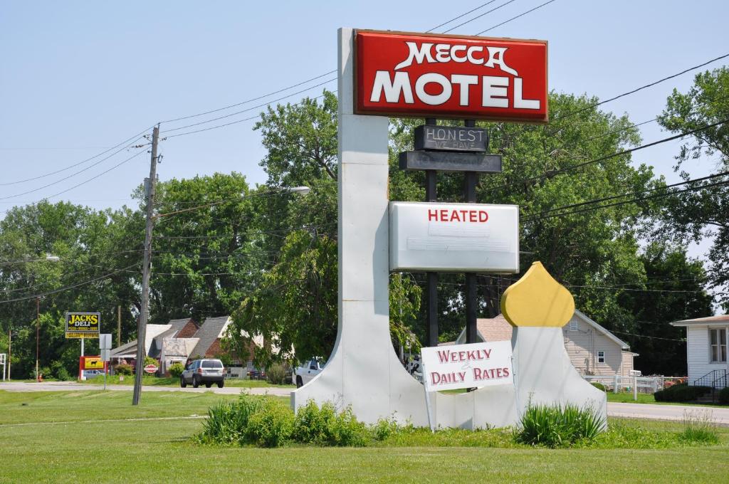 Mecca Motel Sandusky - main image