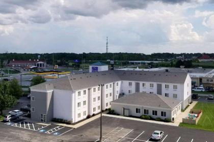 Sleep Inn Sandusky - image 12