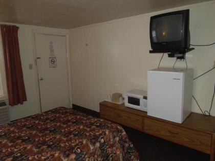 Value Inn Motel - image 4