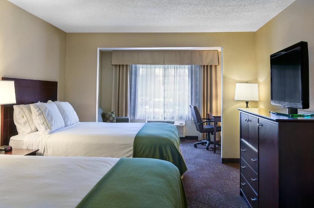 Holiday Inn Express Hotel & Suites Sandy - South Salt Lake City - image 7