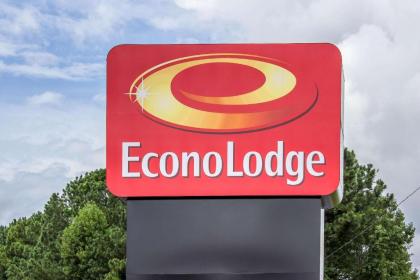 Econo Lodge Sanford NC - image 10