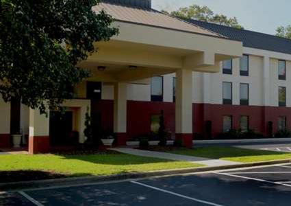 Hampton Inn Sanford - image 2