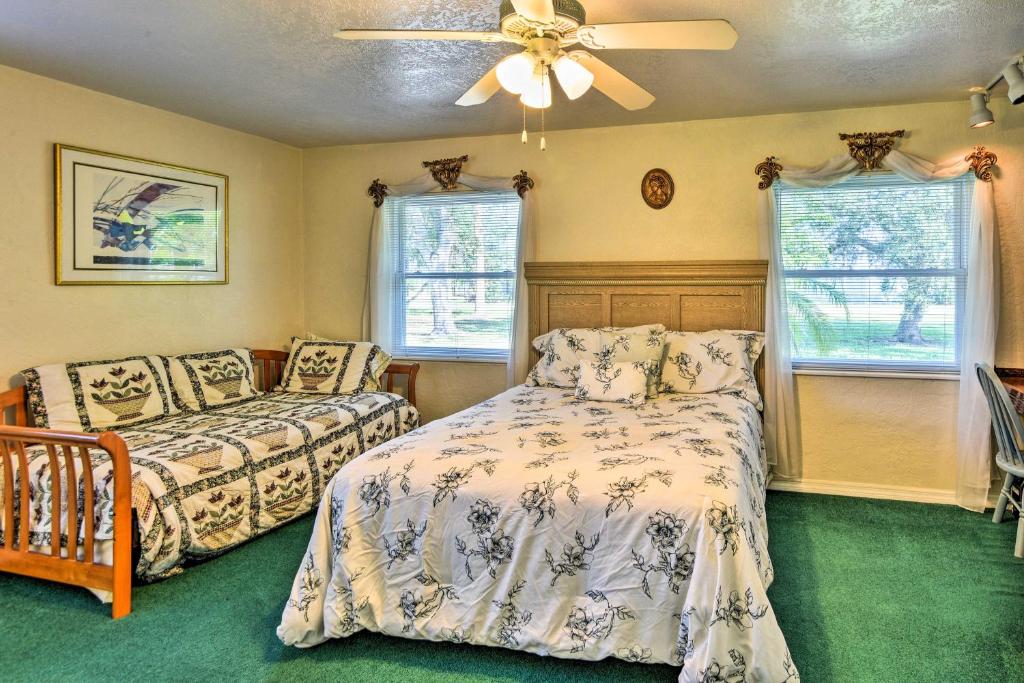 Cozy Sanford Home near Orlando Resorts and Airport! - image 5