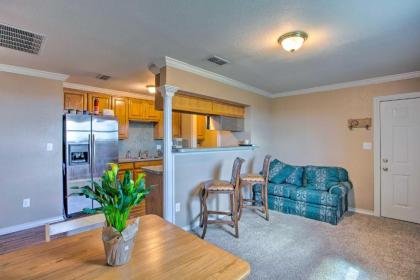 Unique Remodeled Ranch Apartment in Sanger!