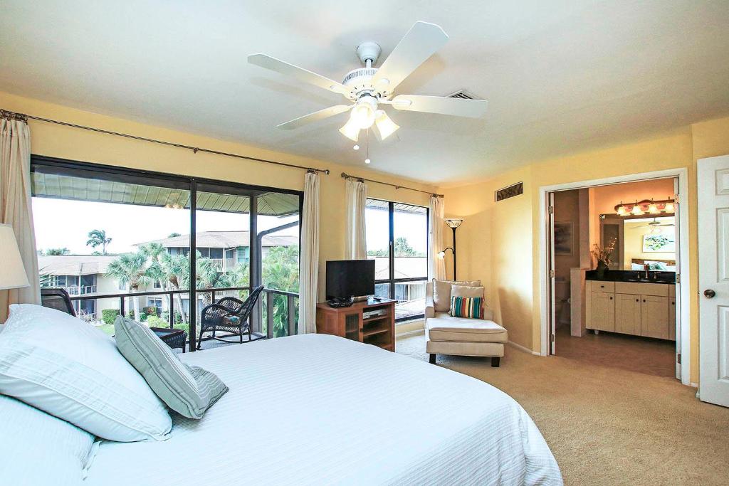 Blind Pass Condo C206 on beautiful Sanibel Island - image 4