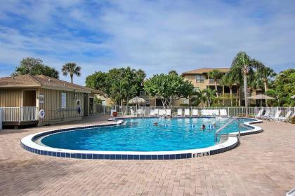 Peaceful spacious resort condo near Bowman's Beach - Blind Pass C208 - image 12