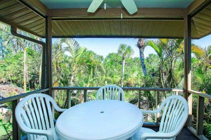 Peaceful spacious resort condo near Bowman's Beach - Blind Pass C208 - image 4