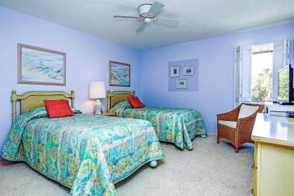 Peaceful spacious resort condo near Bowman's Beach - Blind Pass C208 - image 6