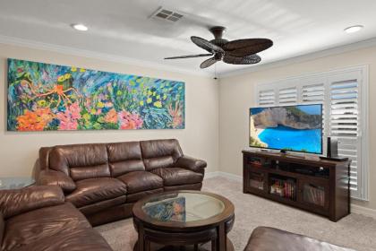 Beach resort condo on Sanibel's secluded west end - Blind Pass C210 - image 3